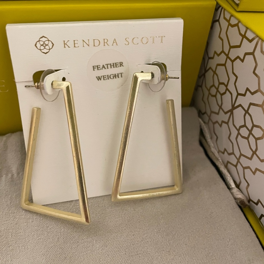 Kendra Scott Easton Earrings Gold